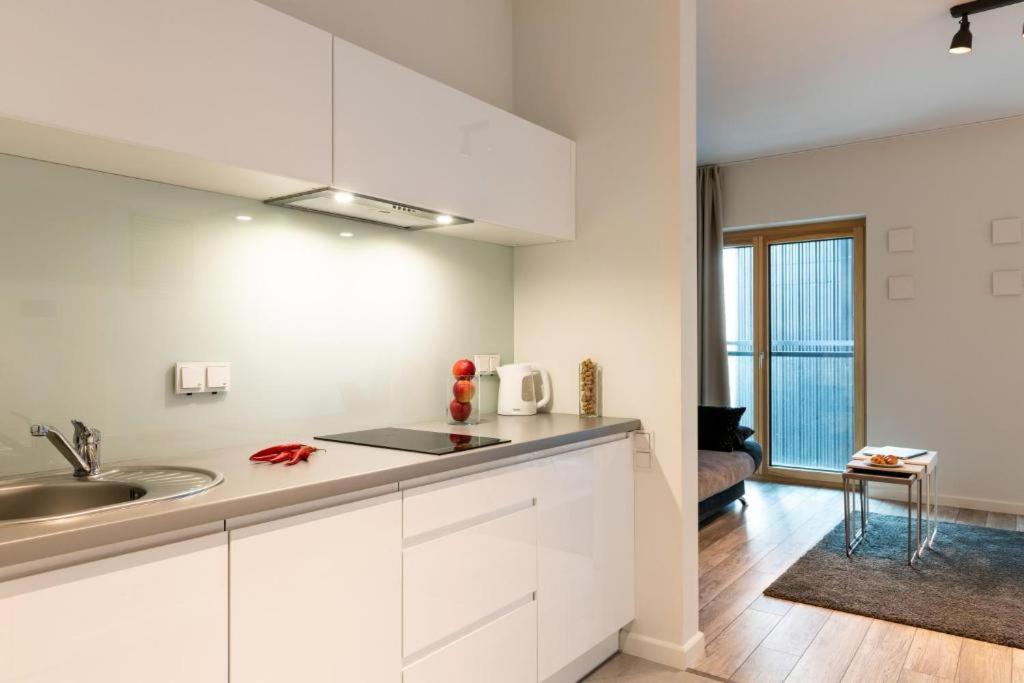 Warsaw Night Apartments Menica Residence Экстерьер фото