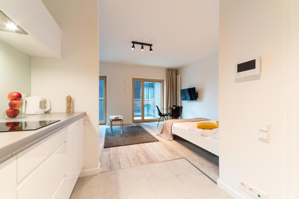 Warsaw Night Apartments Menica Residence Экстерьер фото