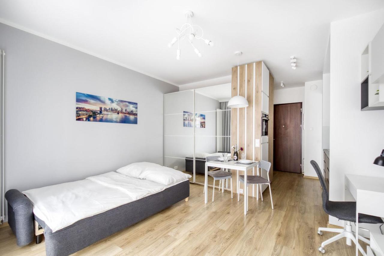 Warsaw Night Apartments Menica Residence Экстерьер фото
