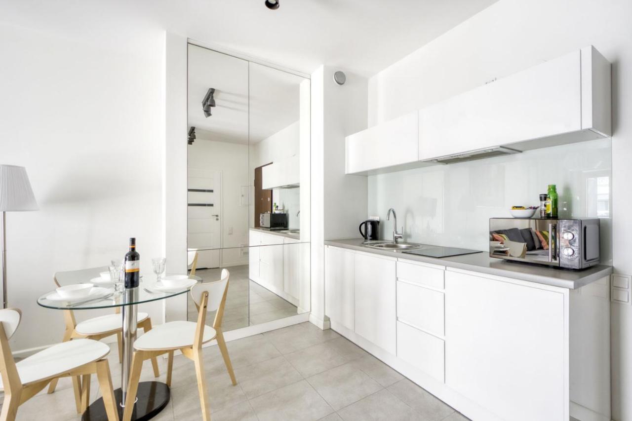 Warsaw Night Apartments Menica Residence Экстерьер фото