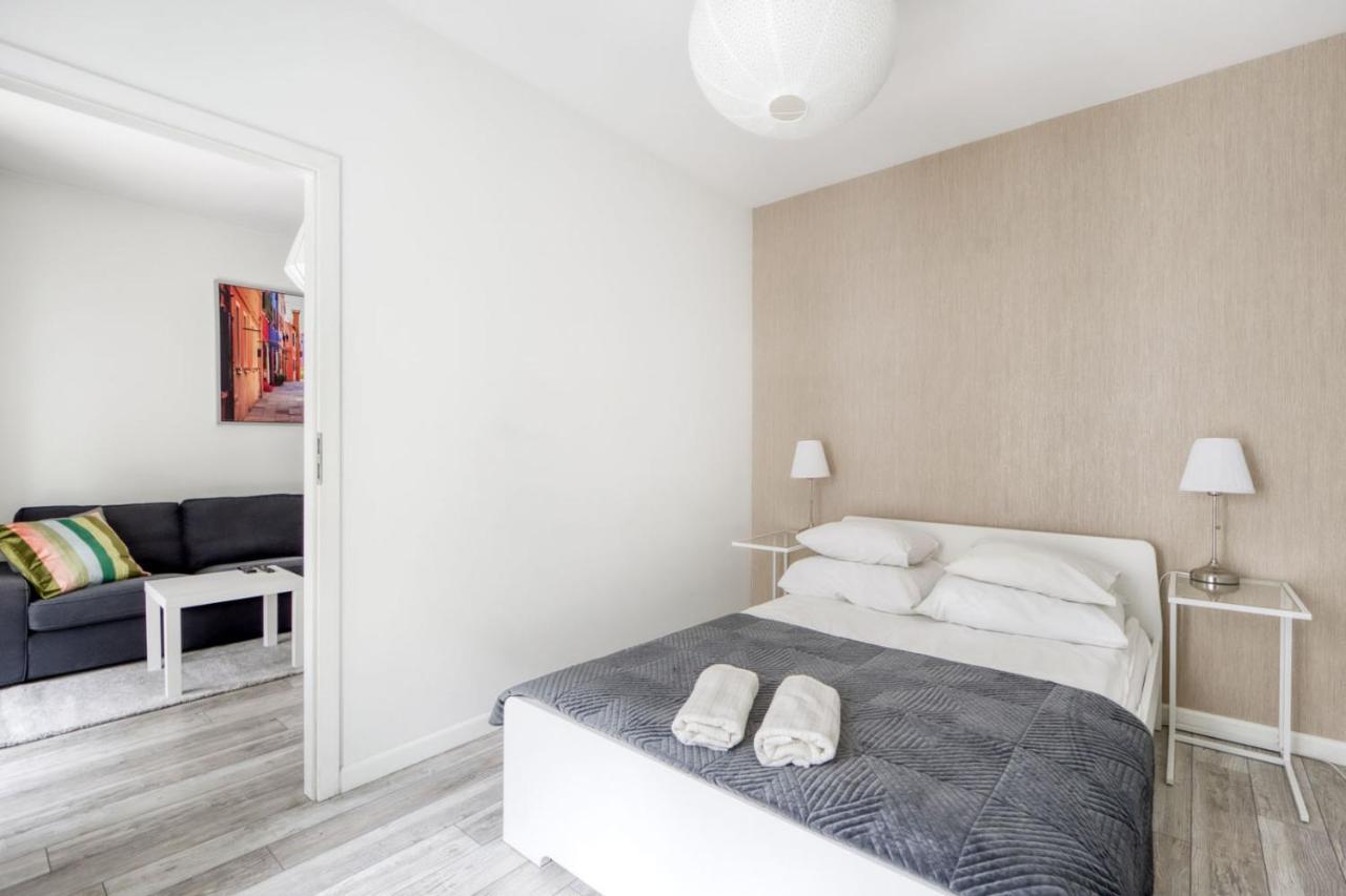 Warsaw Night Apartments Menica Residence Экстерьер фото